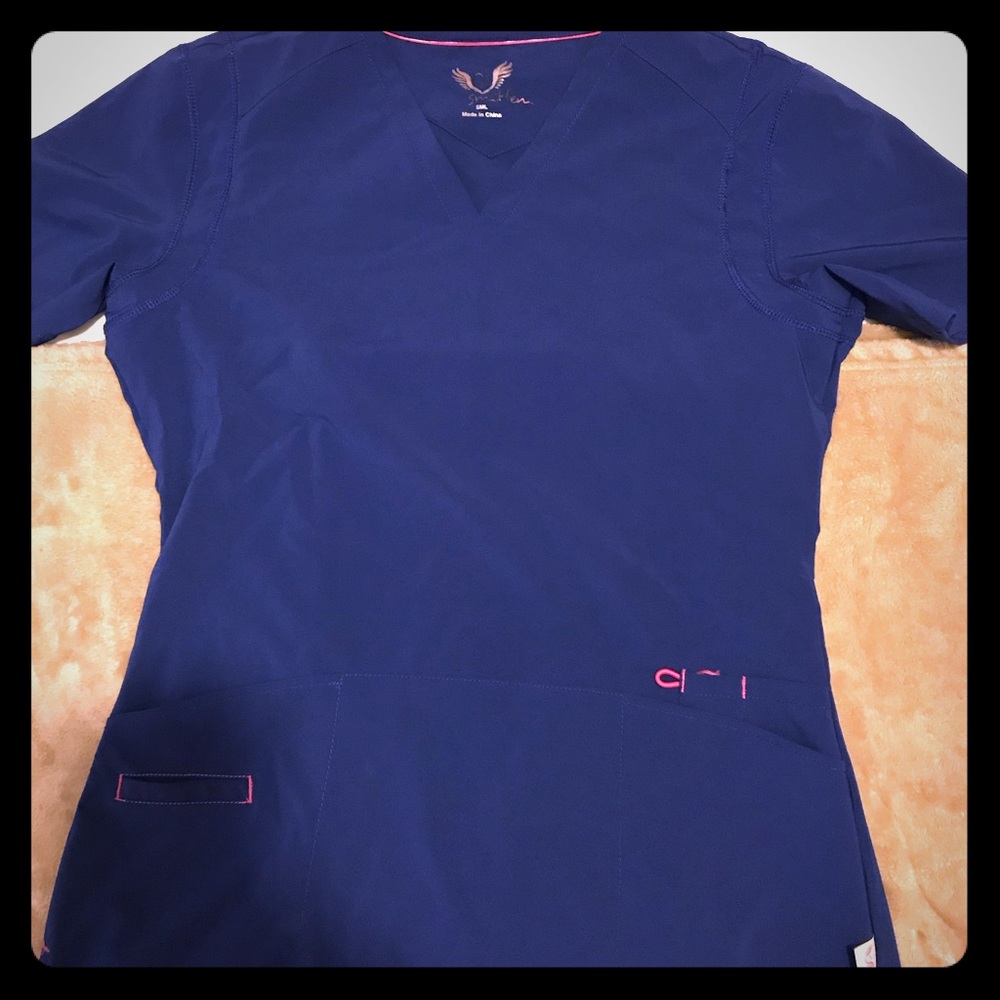 Scrub top